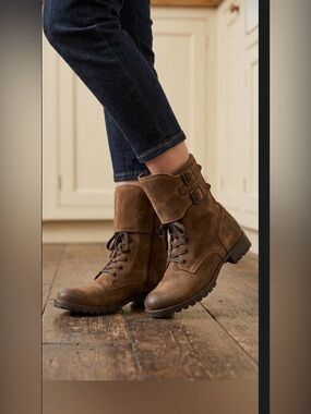 Fly London LOGGER suede lace-up  boots Distressed Brown size 38euro/8 Moto Boots